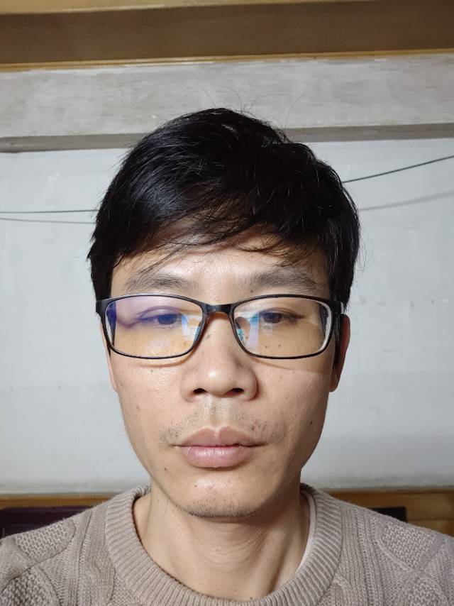 颜先生照片