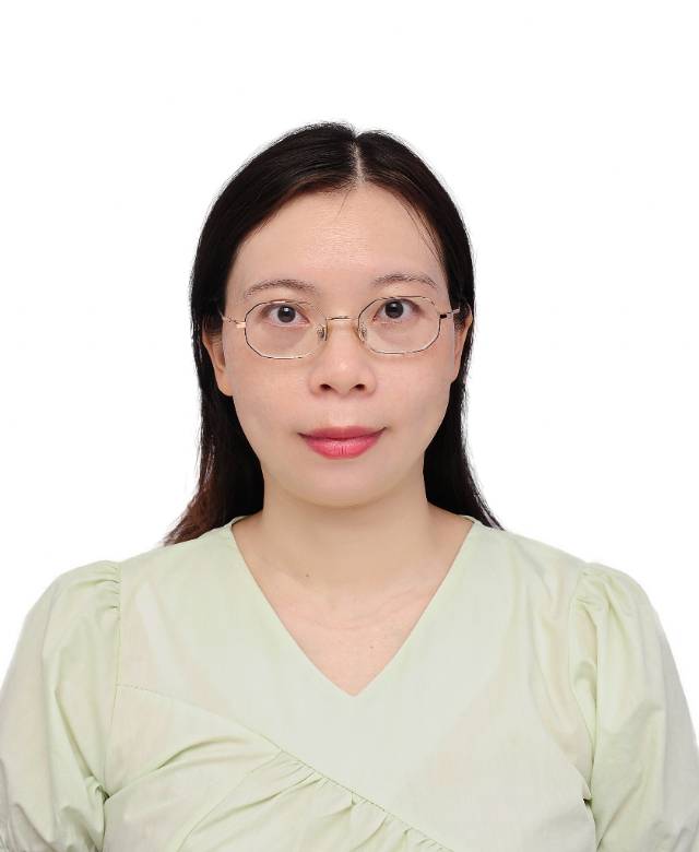 黎女士照片